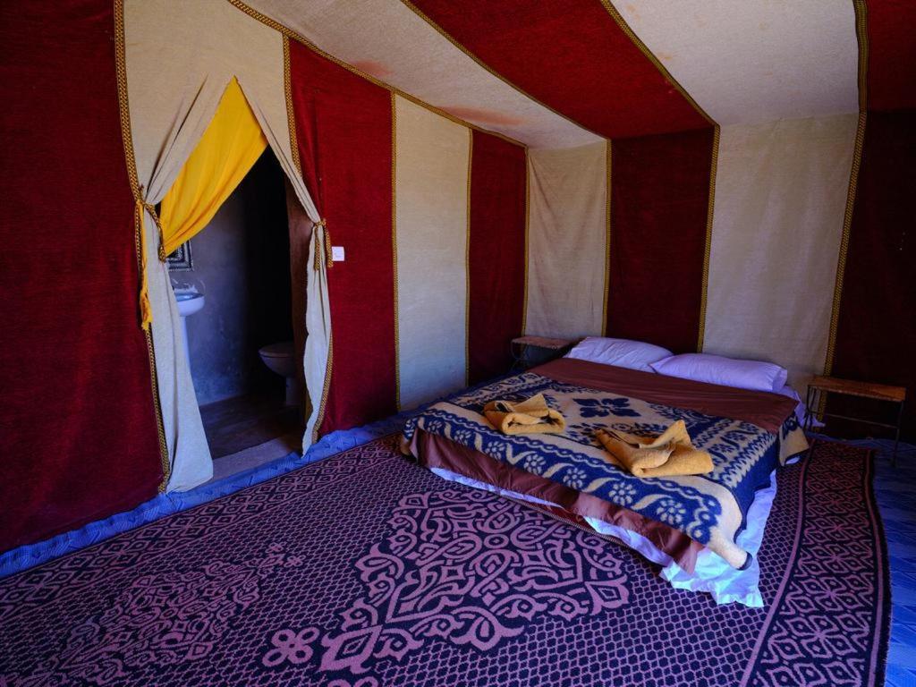 Chigaga Luxury Camp Hotel Мхамид Екстериор снимка